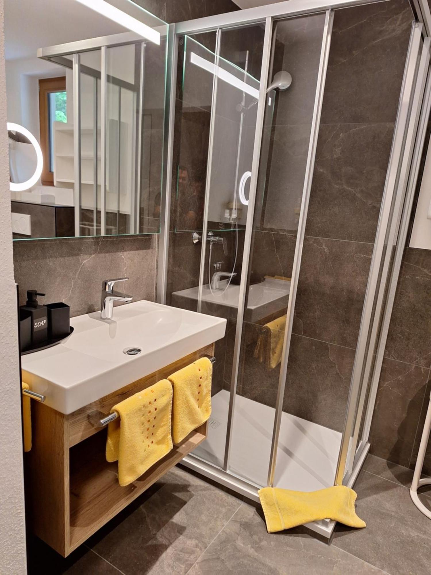Hotel Garni Erler Майрхофен Экстерьер фото