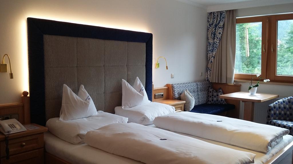 Hotel Garni Erler Майрхофен Экстерьер фото