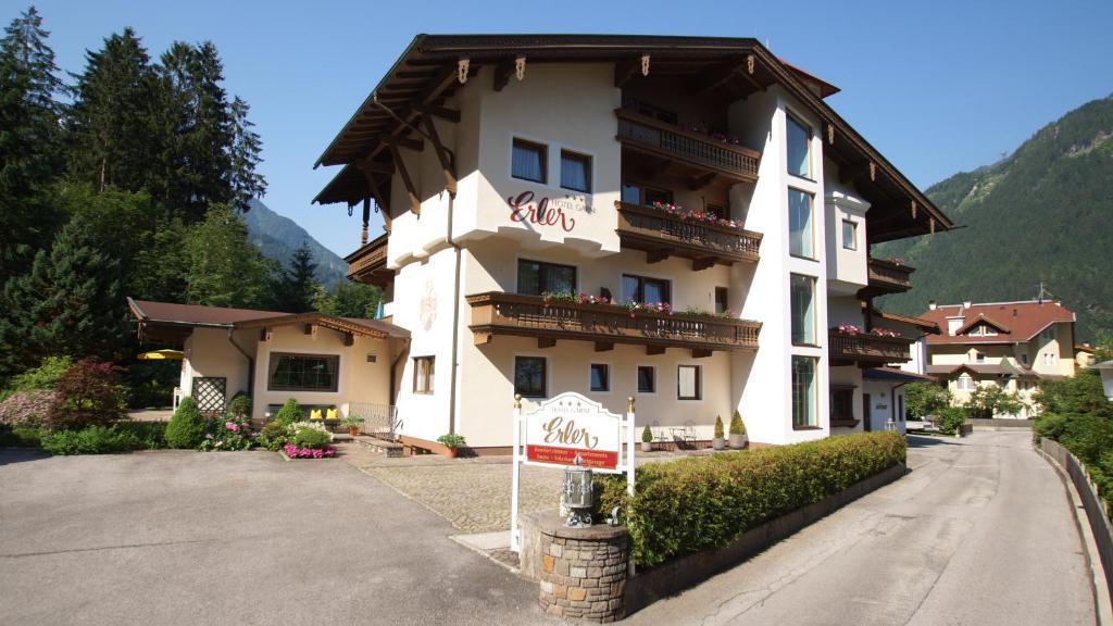 Hotel Garni Erler Майрхофен Экстерьер фото