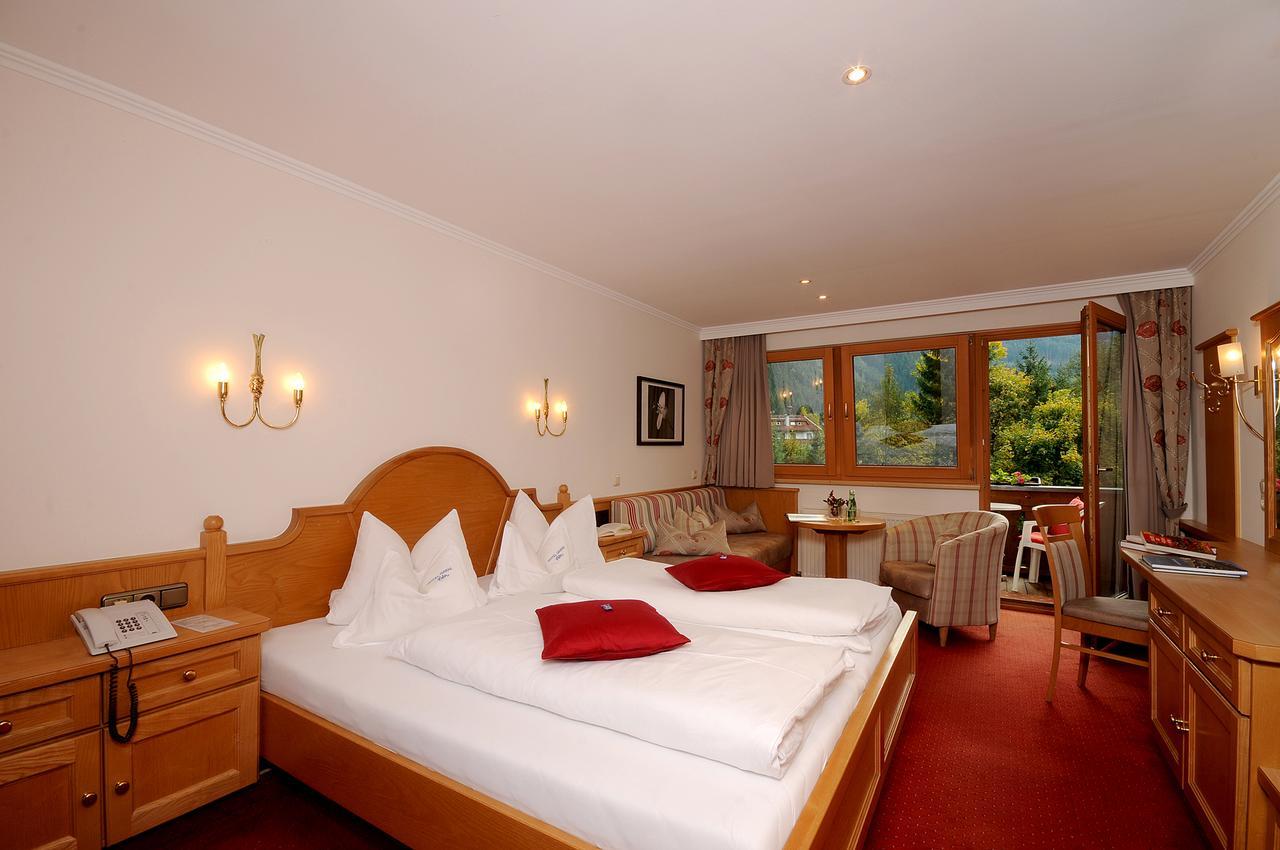 Hotel Garni Erler Майрхофен Экстерьер фото